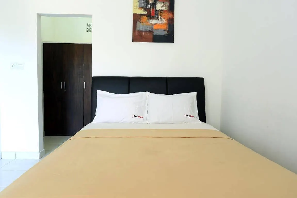 Reddoorz @ Raya Seminyak Guest House